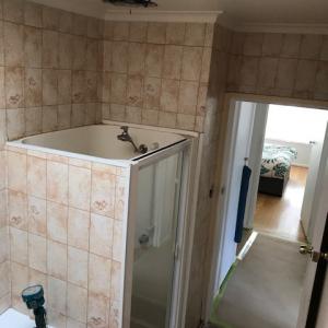 Bathroom, powder room renovation - Montmorency